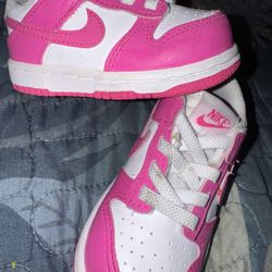 Laser fuchsia Nike Dunk Lows Toddler Shoes