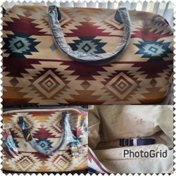 Native design Bags