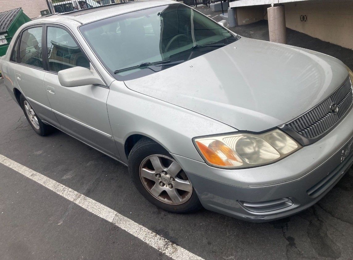 2000 Toyota Avalon for Sale in Oakland, CA - OfferUp