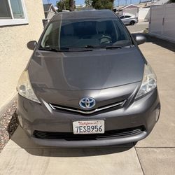 2014 Toyota Prius V