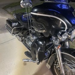 Harley Davidson Motorcycle 