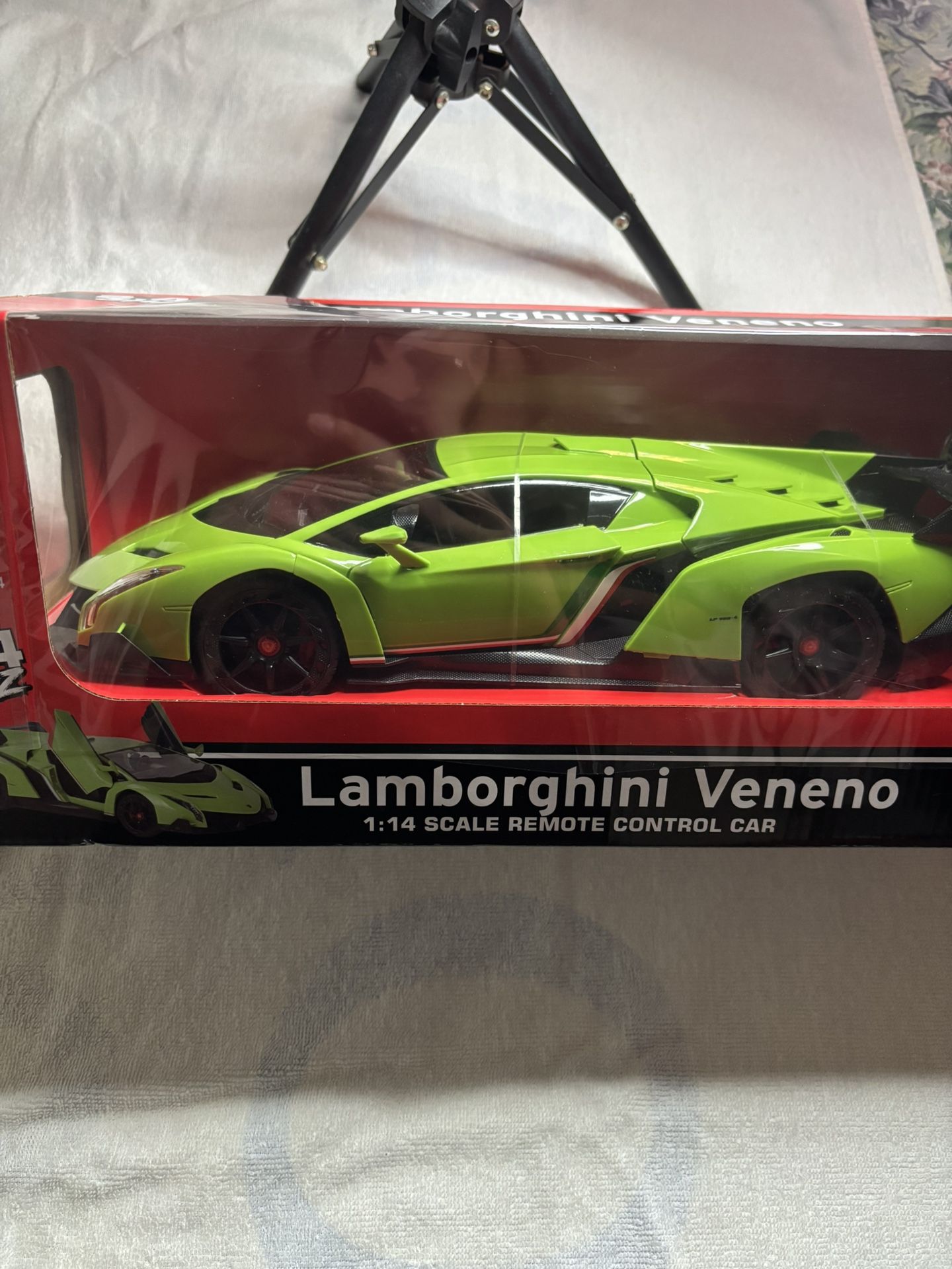 RC Lamborghini Veneno Toy Car