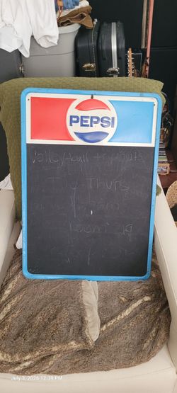 VINTAGE METAL PEPSI SIGN