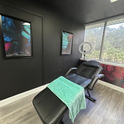 Lash Chair Read Below 