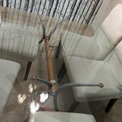 Used table With 5 Chairs 