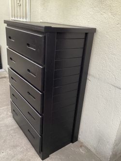 5 DRAWERS DRESSER