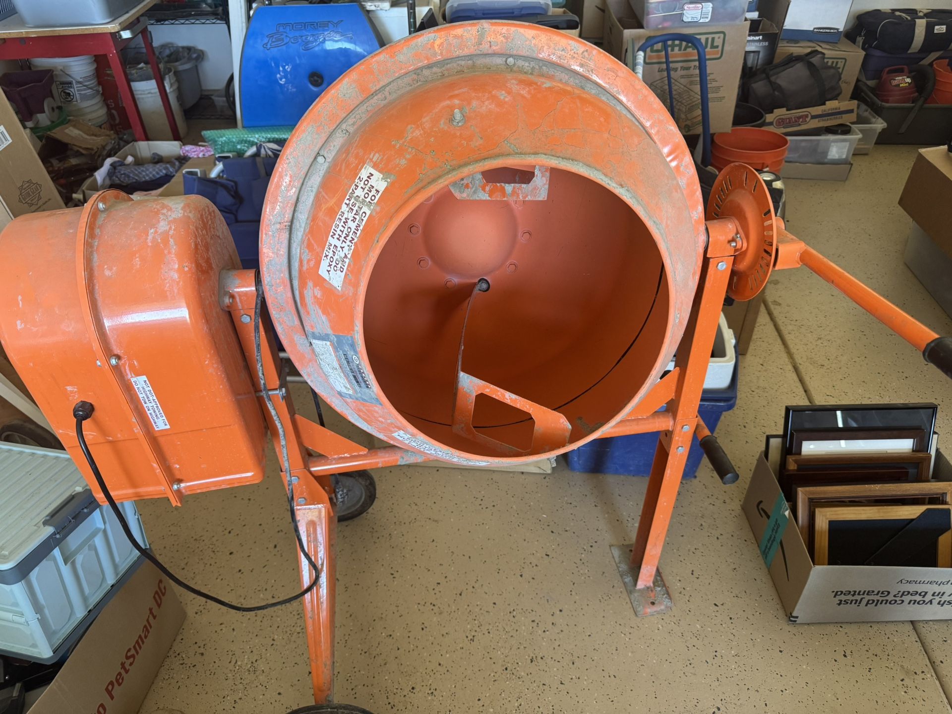 Cement mixer