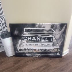 Z-Gallery Canvas – Chanel, Louis Vuitton, Cartier