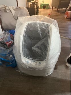 AUTOMATIC CAT LITTER BOX