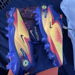 Nike Phantom elite  Erling Haaland Model Size 9.5