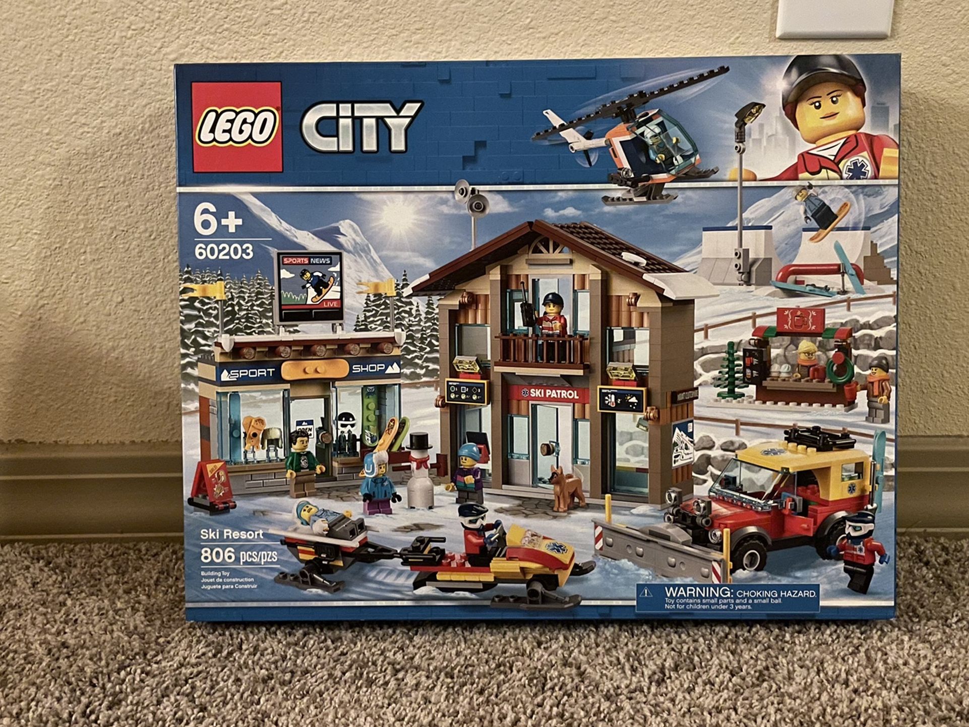 LEGO Ski Resort City Town (60203) Brand New Sealed