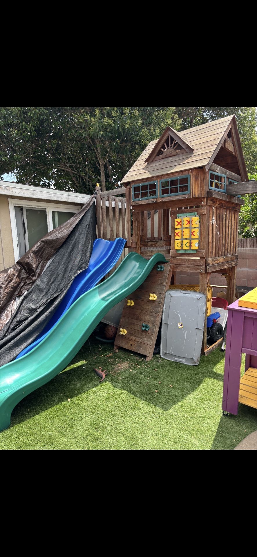 PLAY SET SWINGS INCLUDED P/up In Downey