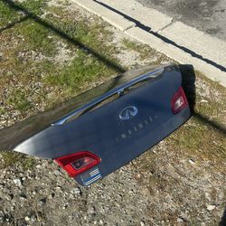 G37 Trunk W/Backup Camera, Latches And Hatch