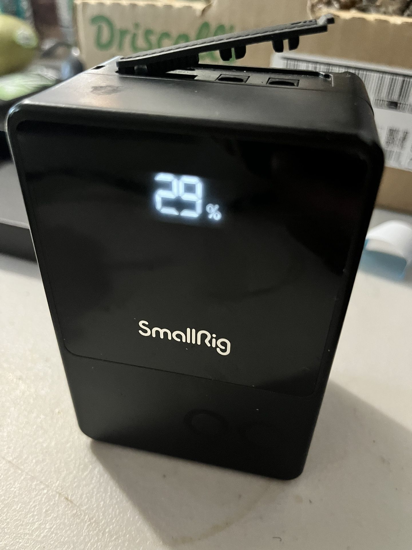 Small ring V Mount Battery