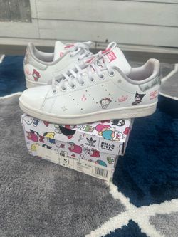 Adidas Stan Smith Hello Kitty Sneakers