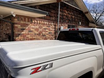 2500 Chevy HD Bed cover