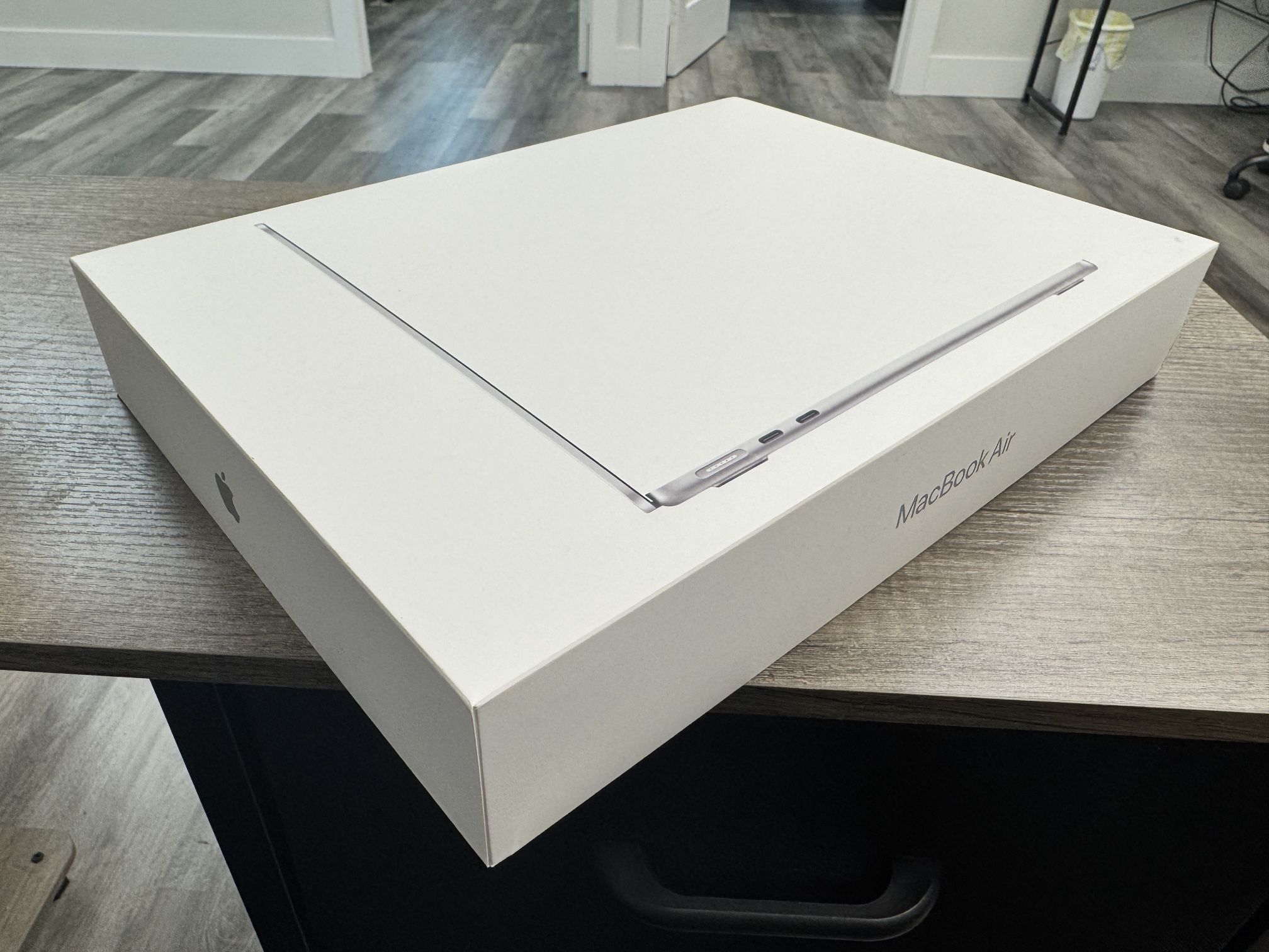 MacBook Air M3 512GB SSD 24GB Ram -Brand New In Sealed Box