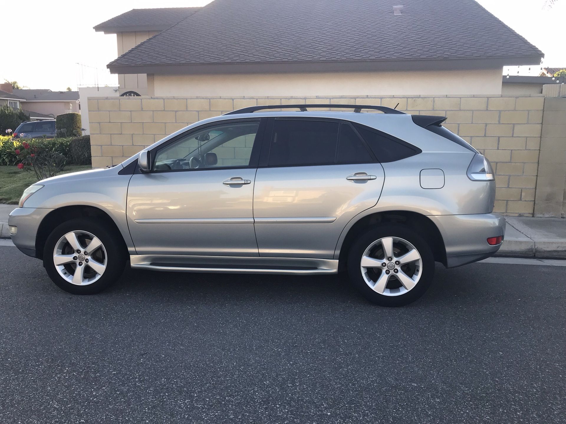 2004 Lexus Rx 330 for Sale in Santa Ana, CA - OfferUp
