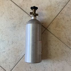 CO2 Tank