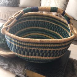 Medium Sized Basket 