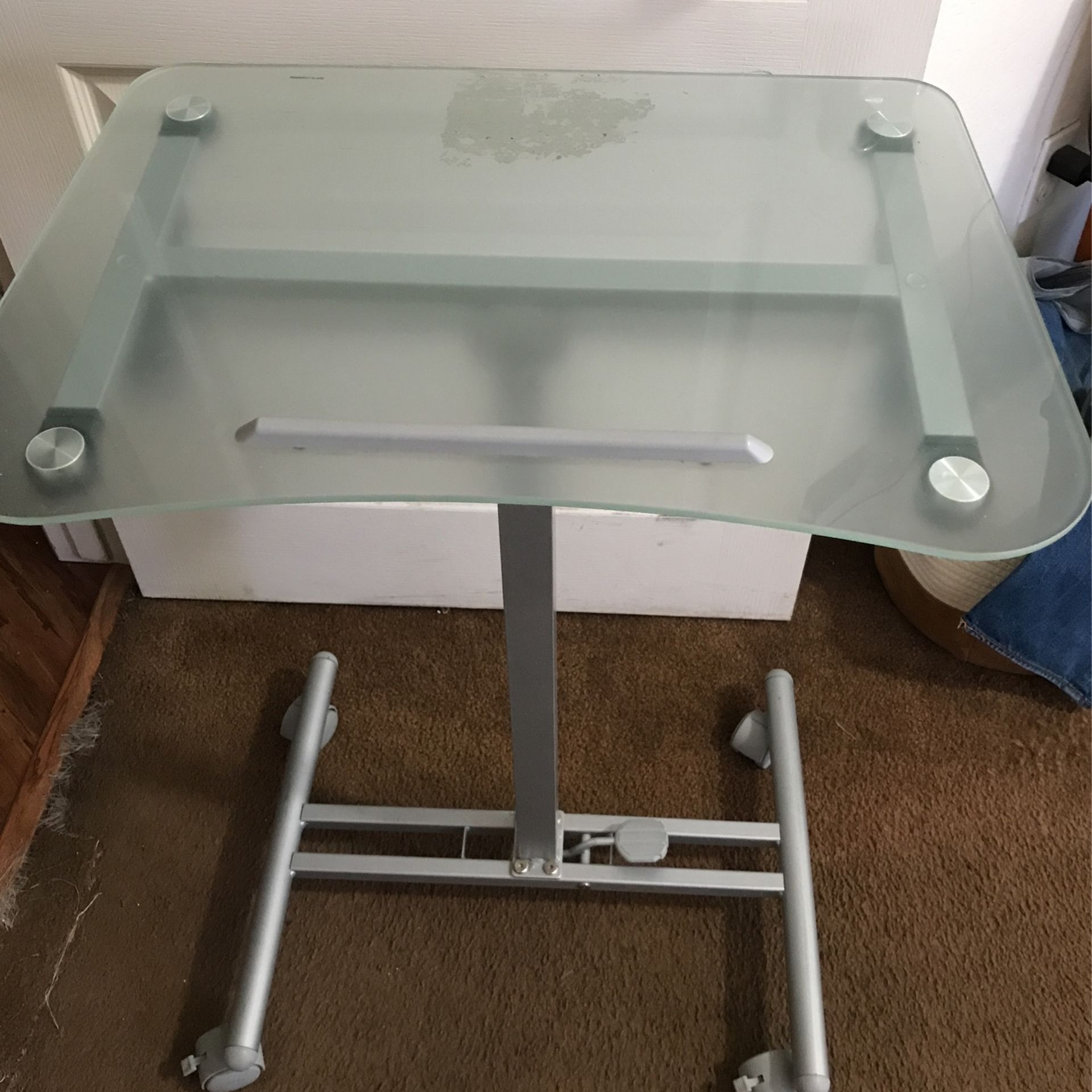 Portable Desk With Wheels