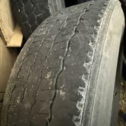 22.5 Semi Tires