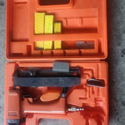 Air Staple Gun