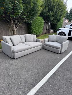 Crate and Barrel Couch Sofa chair