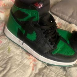 Air Jordan 1 Retro High OG 'Pine Green 2.0