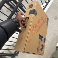 ASUS - ROG Strix G18 18" 2.5K 240Hz Gaming Laptop - Intel Core Ultra 9 HX - 32GB RAM -NVIDIA GeForce RTX 5070 - 2TB SSD - Eclipse Gray