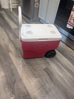 Coleman Wheeled Cooler