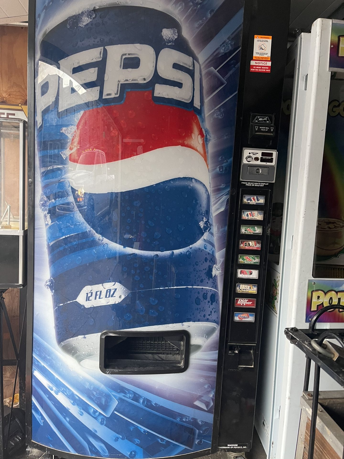 Pepsi Soda Machine 100% Works 