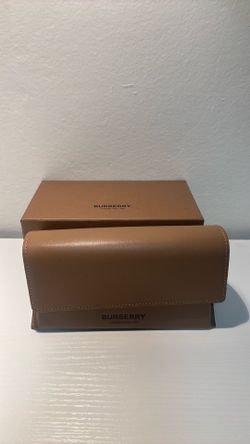 Burberry glasses box