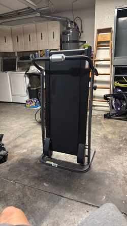 Manual treadmill