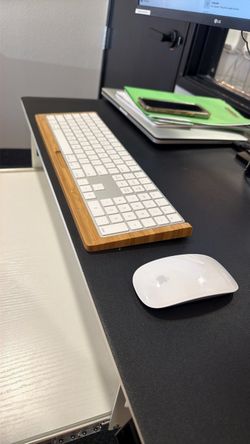 Apple full Magic Keyboard and Mouse