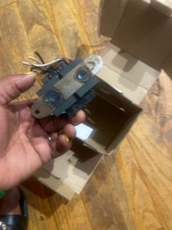 Resideo AT40A 1121 Universal Transformer