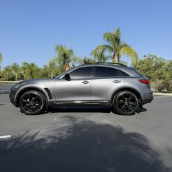 2016 Infiniti Qx70