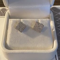 Diamond earrings$$$