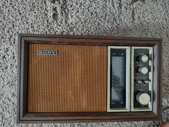 Vintage Old School Antique Radio