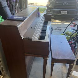 Free Vintage Piano