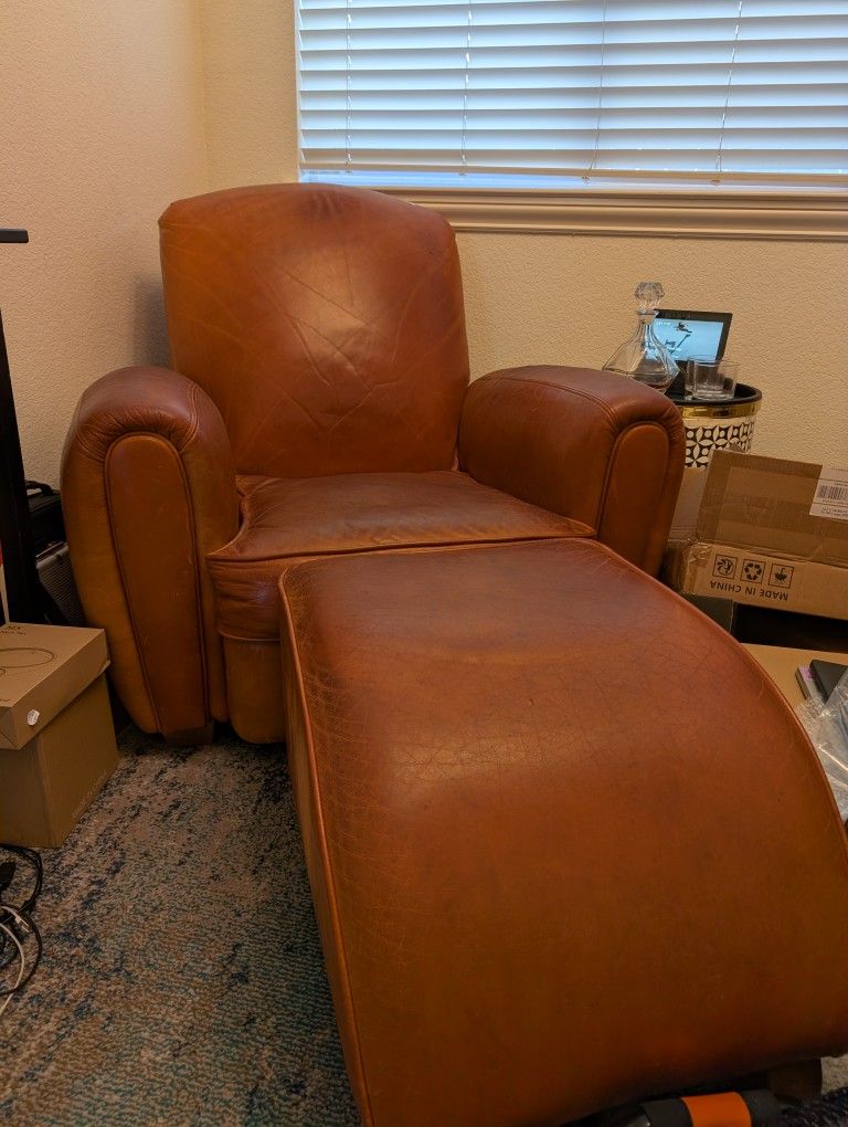 2ft Deep Oversized Leather Lounge Chair With Ottoman
