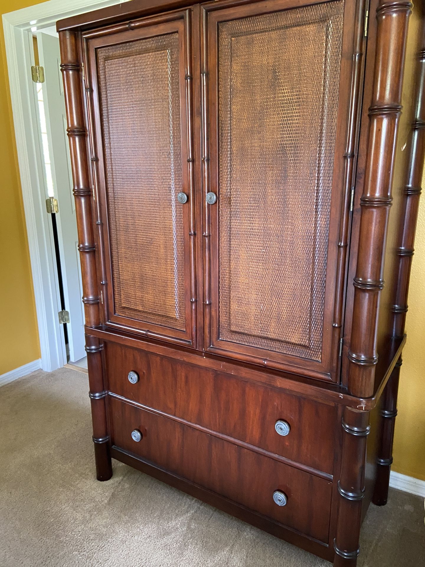 Dresser Cabinet