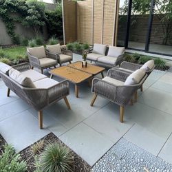 New inbox high quality aluminum patio set with cushions (we finance and deliver)
