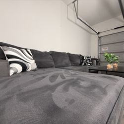 Living spaces sectional couch