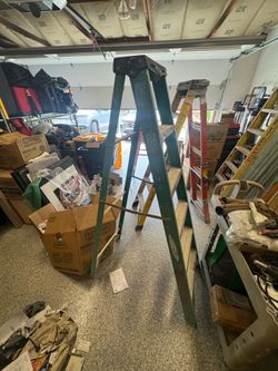 6 ft green ladder fiberglass