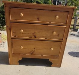 Dresser 
