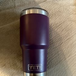 30 Oz Purple Yeti Tumbler 