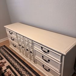 Mid Century Lane Solid Wood Buffet / Dresser