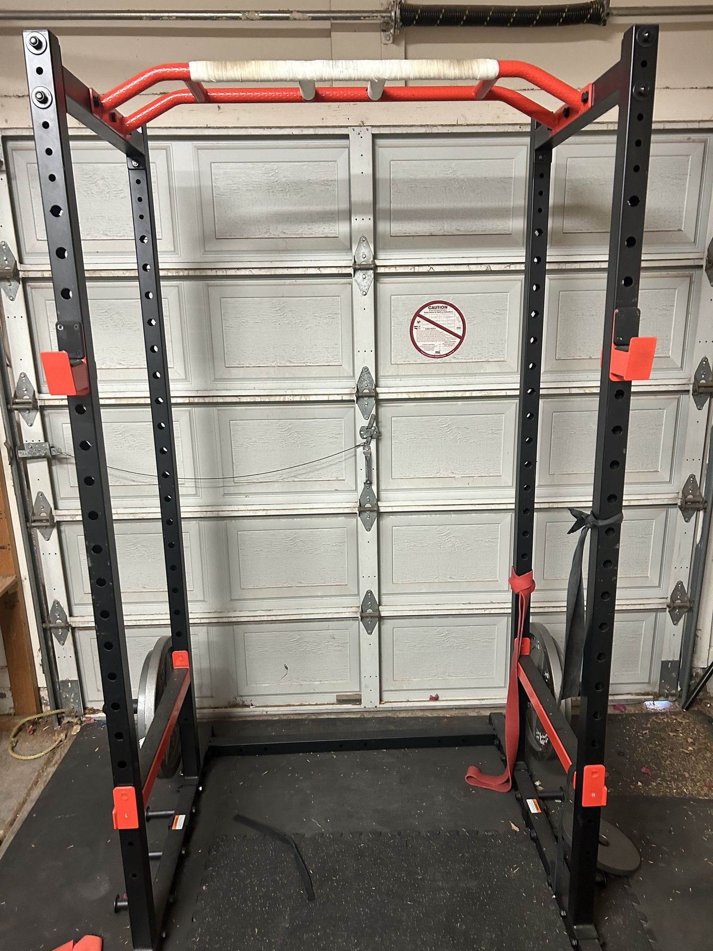 Squat Rack With Pull Up Bar