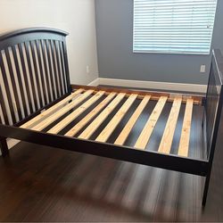 Solid wood bed